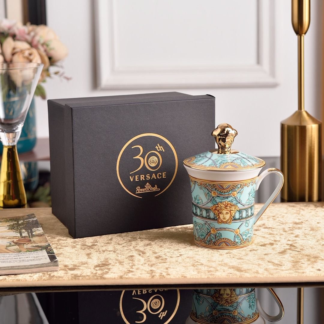 Versace mug with cap - Image 2 of 7